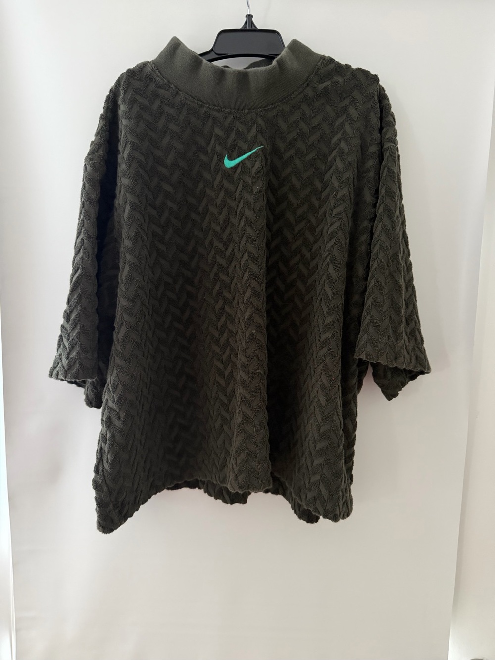 Nike Dark Olive Green Textured Short-Sleeve Pullover with Teal Swoosh
